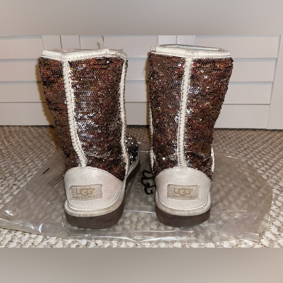 Champagne Sparkle Sequin Uggs - Picture 2 of 5